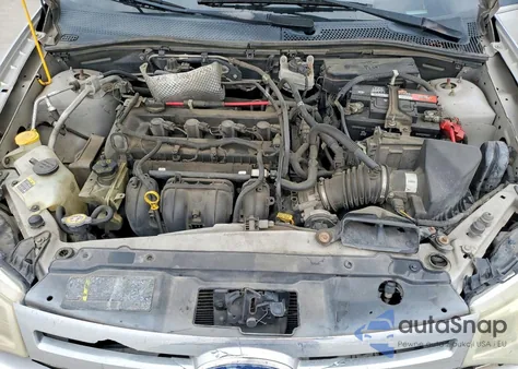 2010 Ford Focus Se z USA, uszkodzony, nr VIN 1FAHP3FNXAW270781